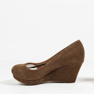 Elegant Brown Wedge Heels